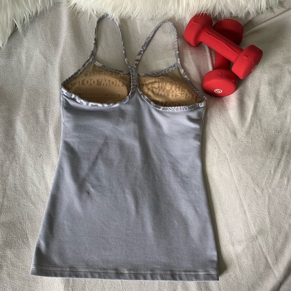 Lululemon Power Y Tank with cups in Lilac / Grey - Picture 2 of 9